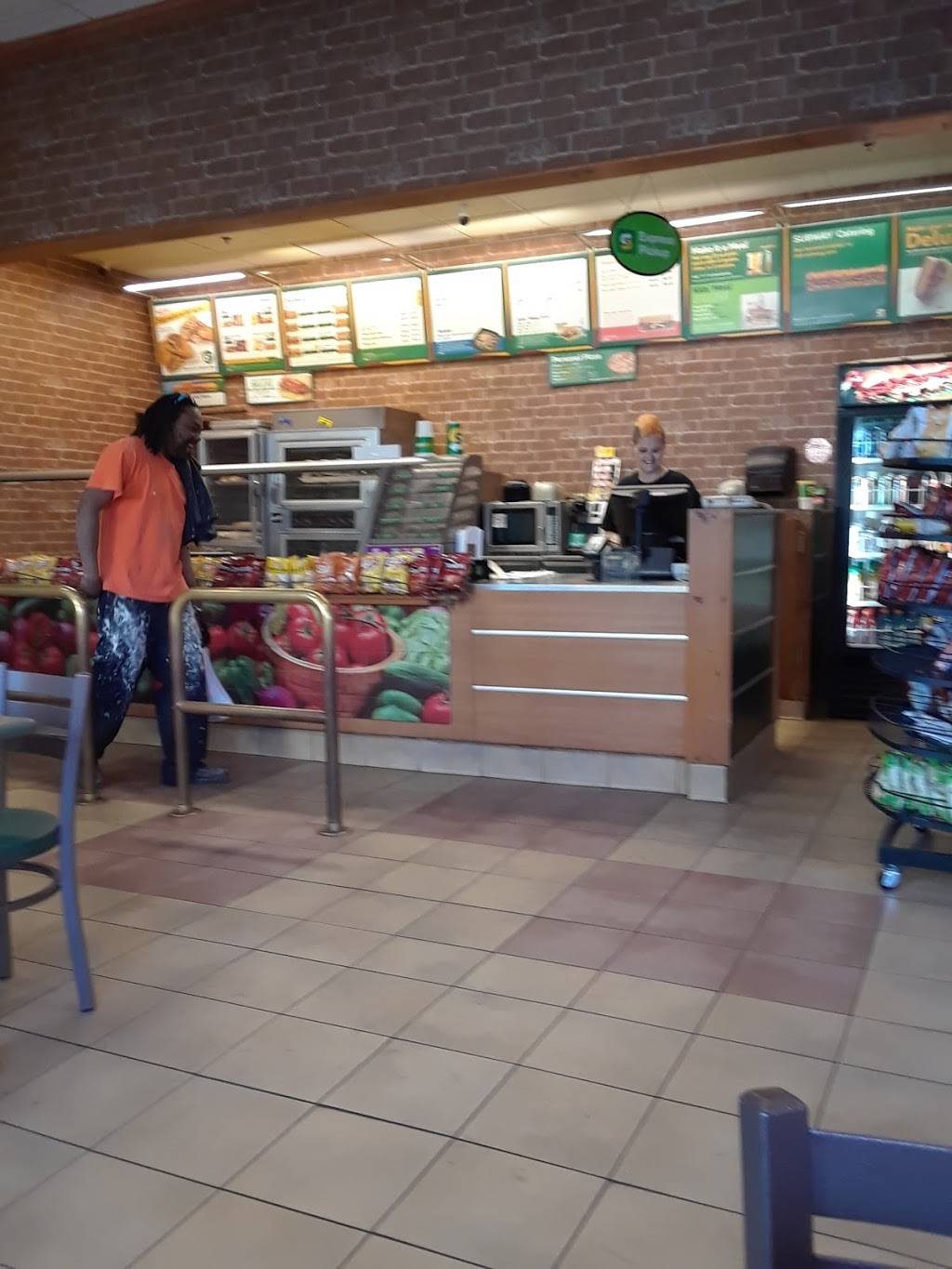 Subway | restaurant | 45 S Main St, Dayton, OH 45402, USA | 9372243040 OR +1 937-224-3040