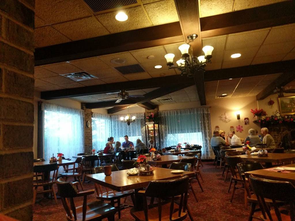 Bohemian Crystal | restaurant | 639 Blackhawk Dr, Westmont, IL 60559, USA | 6307891981 OR +1 630-789-1981