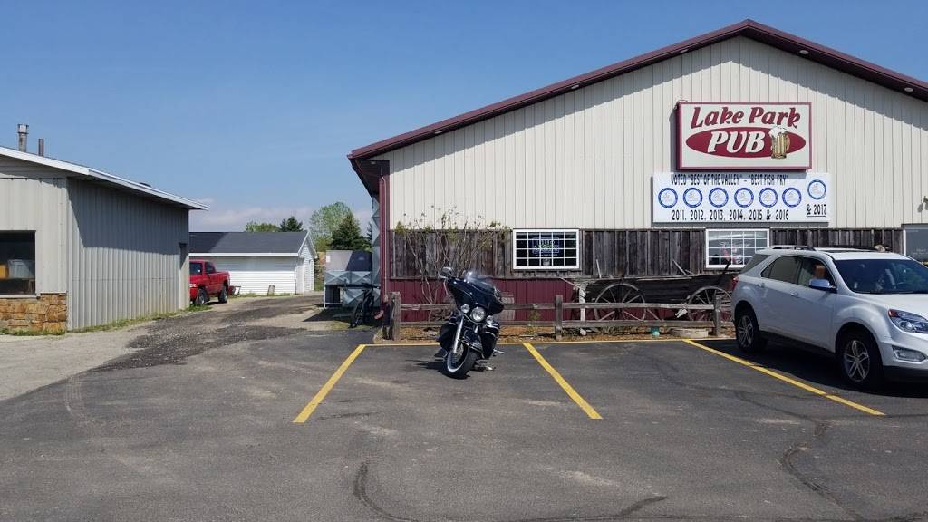 Lake Park Pub | restaurant | 8904 Lake Park Rd, Menasha, WI 54952, USA | 9207391901 OR +1 920-739-1901