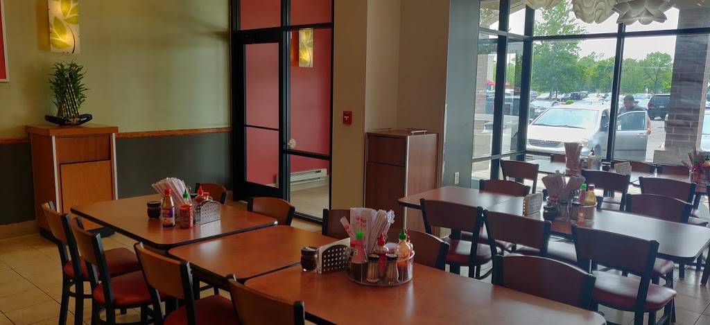 Wakais Asian Fusion | restaurant | 1600 Warren St #2, Mankato, MN 56001, USA | 5077206370 OR +1 507-720-6370