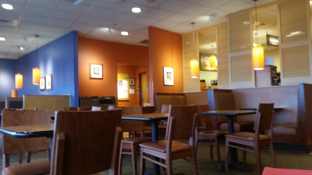 Panera Bread | bakery | 3320 W College Avenue, Appleton, WI 54914, USA | 9207337417 OR +1 920-733-7417