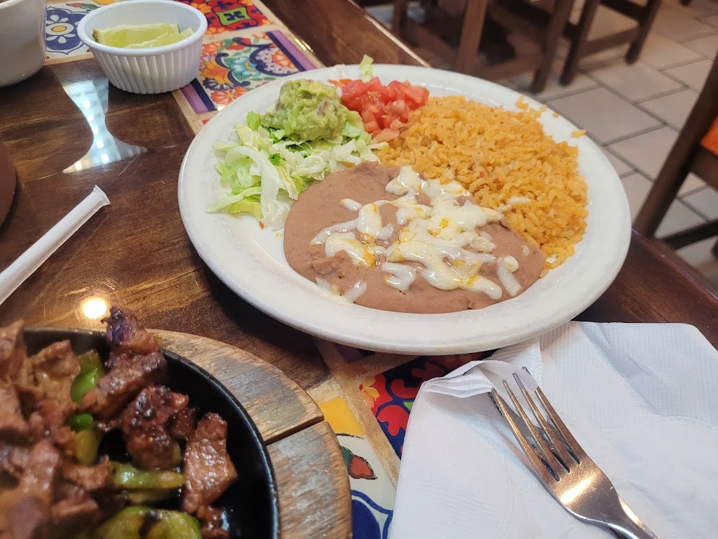 Los Braceros | restaurant | 3303 Bell St, Amarillo, TX 79106, USA | 8063550889 OR +1 806-355-0889
