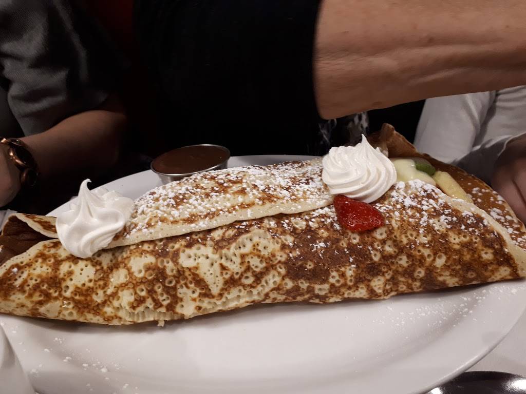 Egg Soleil Granby | restaurant | 197 Rue Denison E, Granby, QC J2H 2R4, Canada | 4509943998 OR +1 450-994-3998