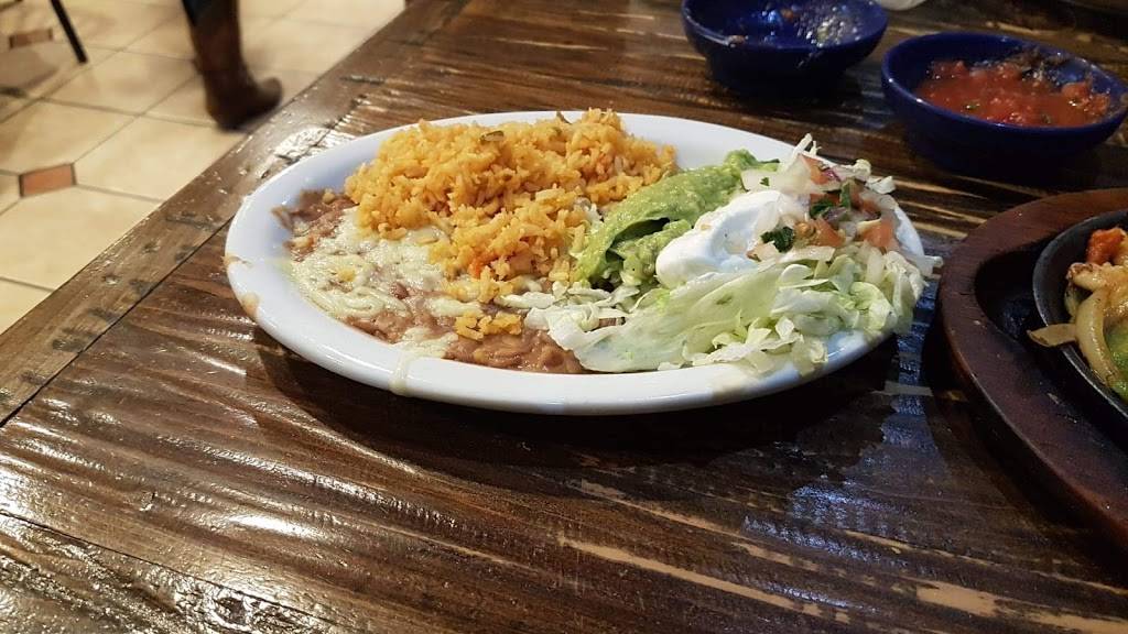 Marias Mexican Grill | restaurant | 2817 Maybank Hwy, Johns Island, SC 29455, USA | 8435571005 OR +1 843-557-1005