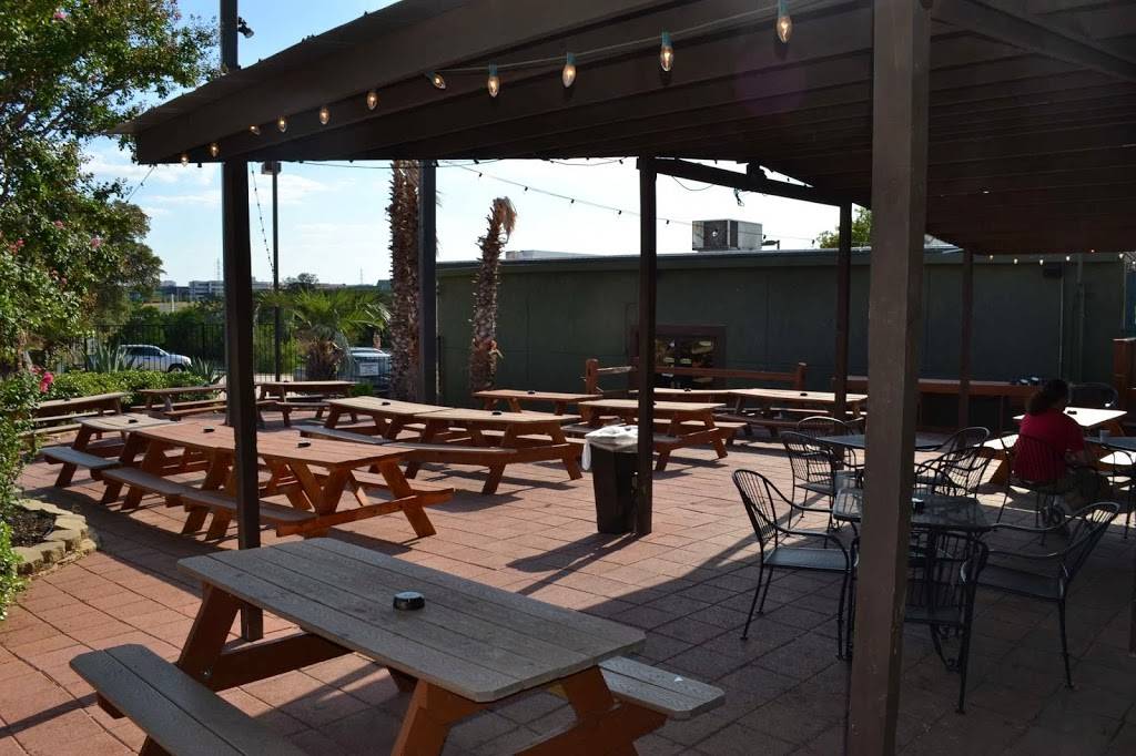 The Hideout Pub | restaurant | 12164 MoPac Expy, Austin, TX 78757, USA | 5128219093 OR +1 512-821-9093