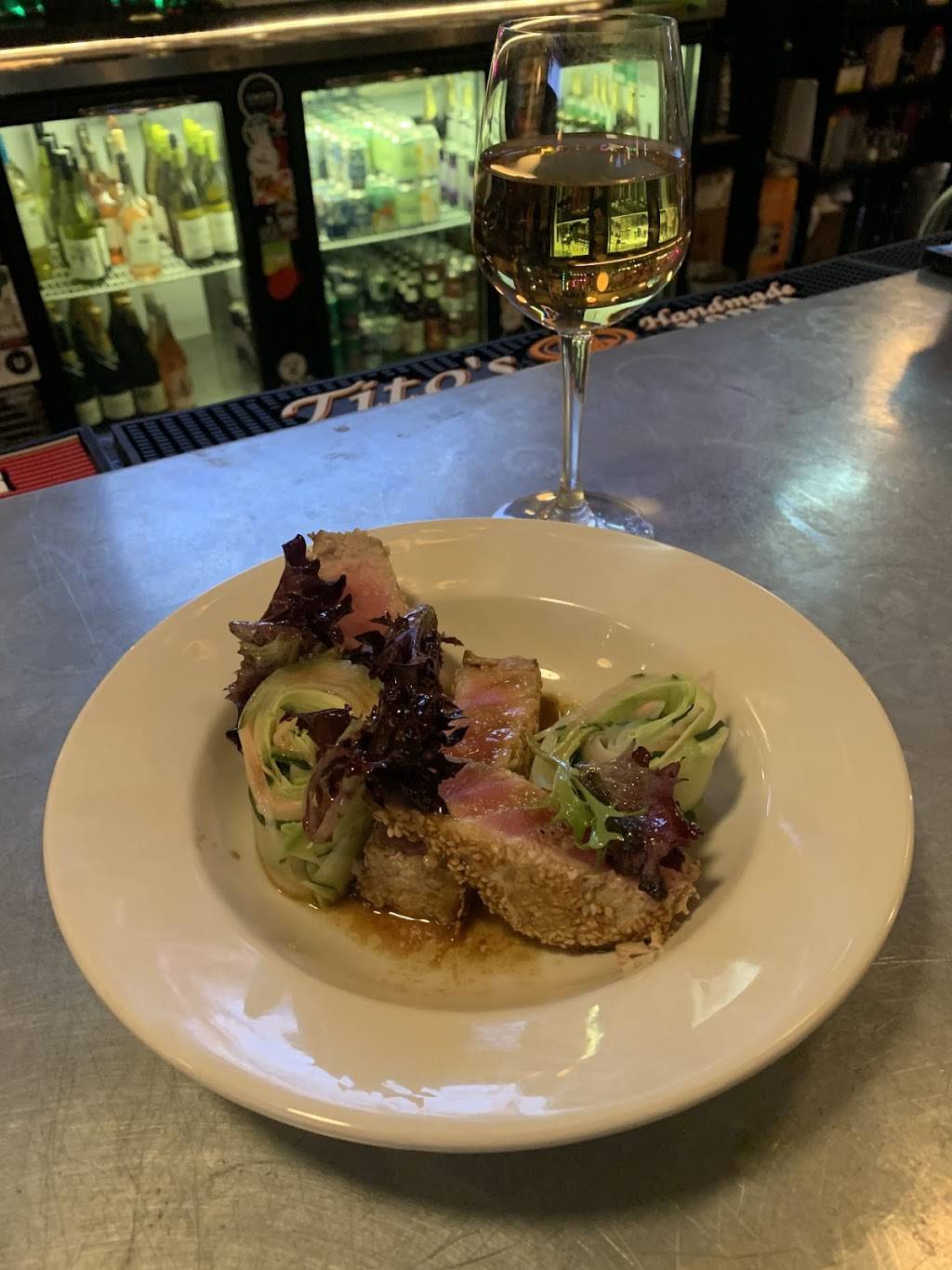 Good Vibes Restaurant Bar | restaurant | 2903 ODonnell St, Baltimore, MD 21224, USA | 6673033142 OR +1 667-303-3142