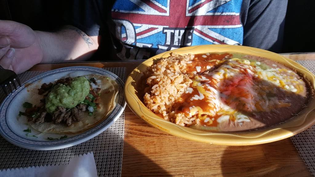 El Toro Bronco | restaurant | 1030 N H St, Lompoc, CA 93436, USA | 8057353499 OR +1 805-735-3499