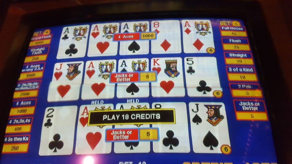 Sidewalk Cafe | restaurant | 1650 S Casino Dr, Laughlin, NV 89029, USA | 7022982535 OR +1 702-298-2535