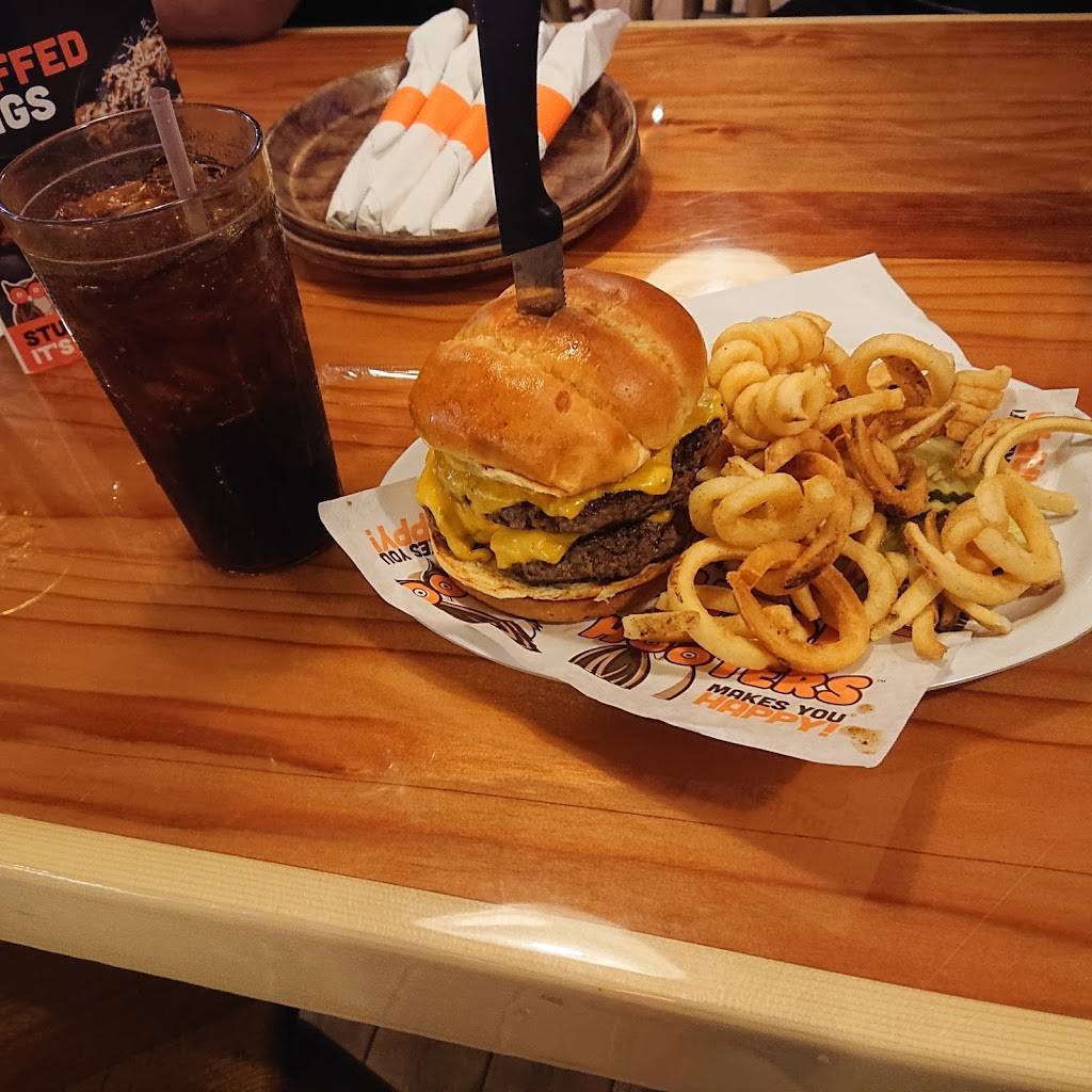 Hooters | restaurant | 9495 US 49, Gulfport, MS 39503, USA | 2288641185 OR +1 228-864-1185