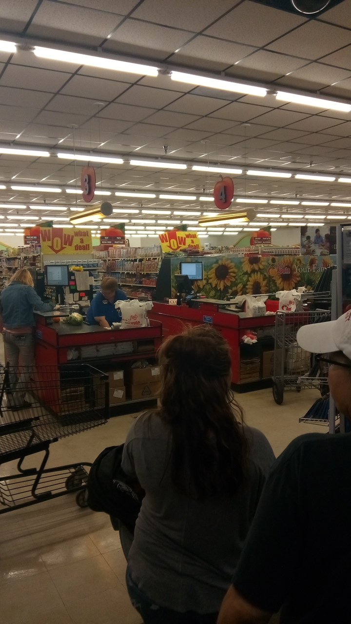 Rays Apple Market | meal takeaway | 115 W Main St, Council Grove, KS 66846, USA | 6207675219 OR +1 620-767-5219