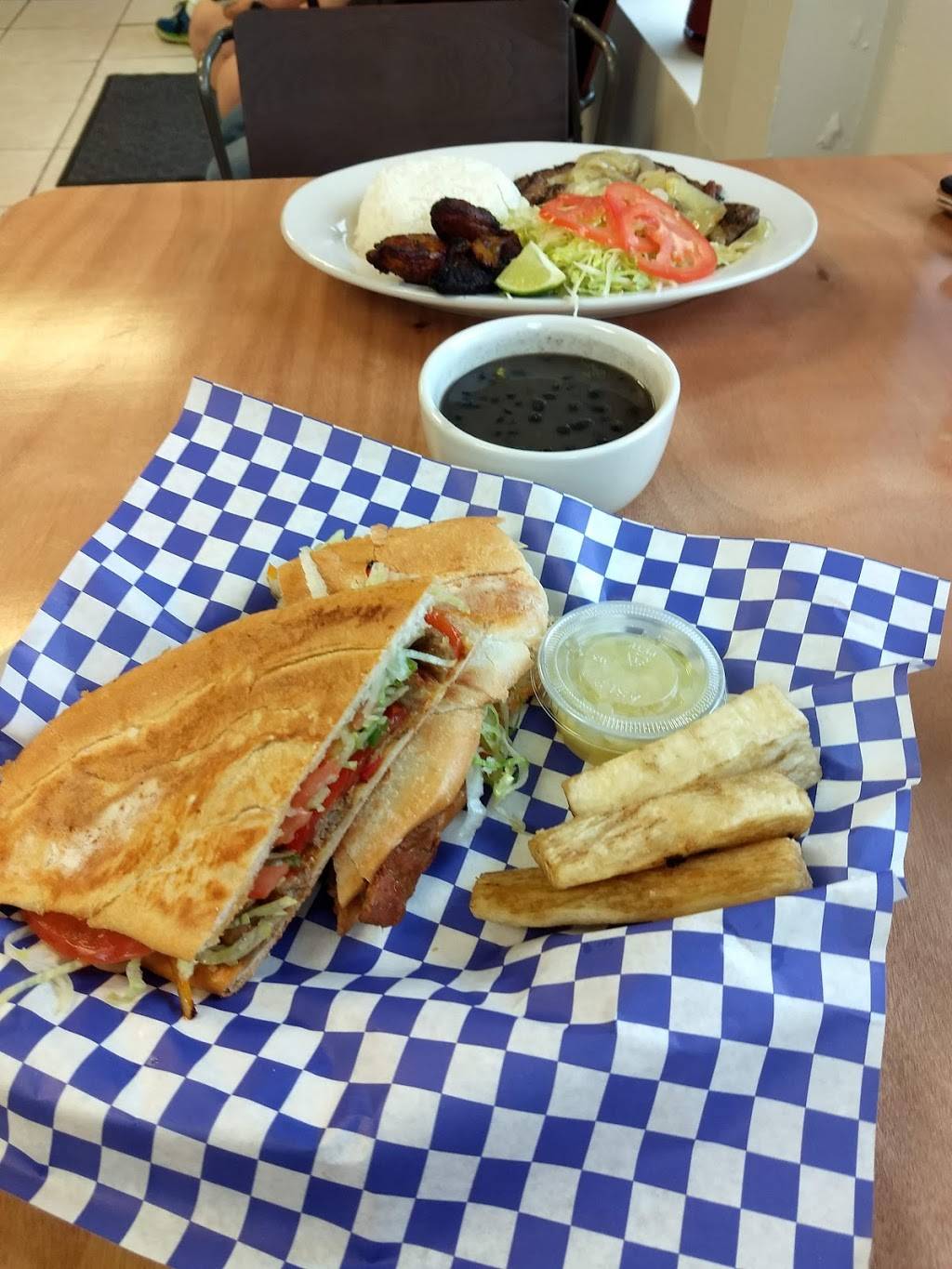 El Cubano | restaurant | 870 Dodd Rd, St Paul, MN 55118, USA | 6512271510 OR +1 651-227-1510