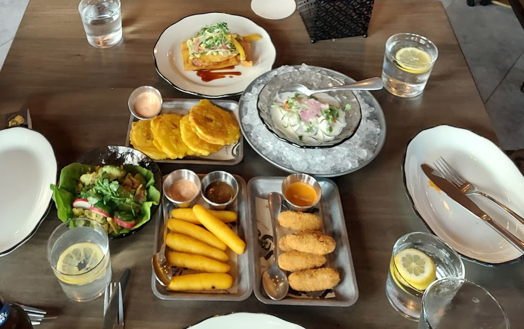 Fogón and Lions Alpharetta | restaurant | 10 Roswell St Suite 100, Alpharetta, GA 30009, USA | 7706769133 OR +1 770-676-9133