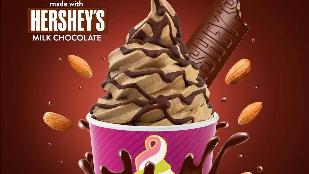 Menchies Frozen Yogurt | bakery | 15798 SW 56th St, Miami, FL 33185, USA | 3053828700 OR +1 305-382-8700