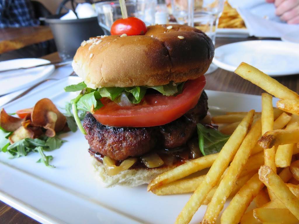 Le C.A. Resto Traiteur | restaurant | 434 Boulevard Manseau, Joliette, QC J6E 3E1, Canada | 4503945880 OR +1 450-394-5880