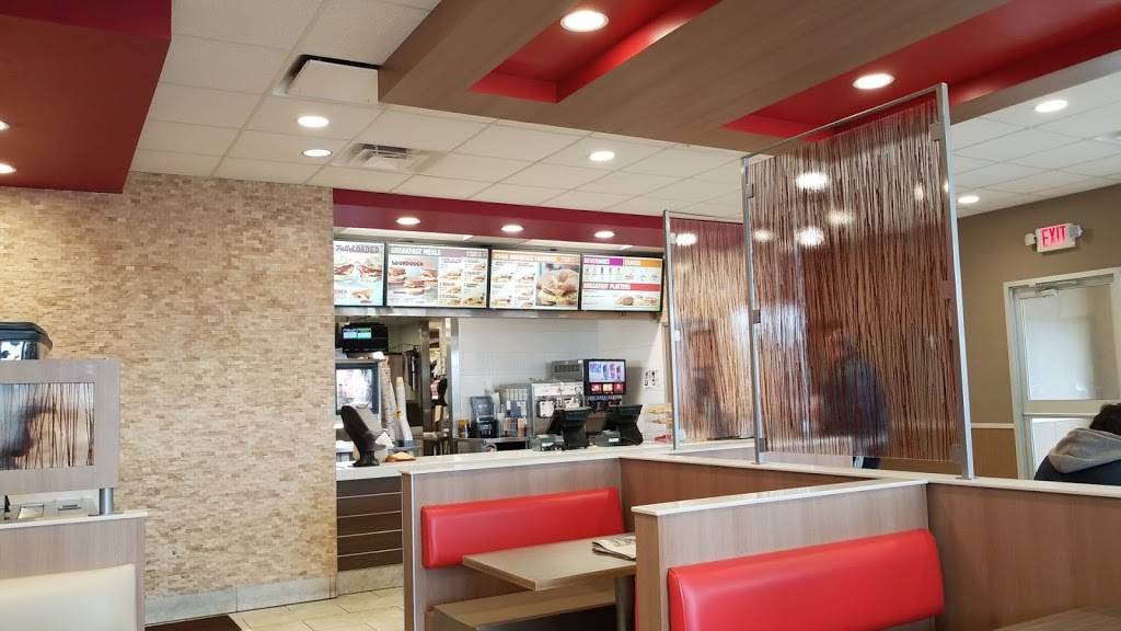 Burger King | restaurant | 1900 Cooper Foster Park Rd, Lorain, OH 44053, USA | 4402824060 OR +1 440-282-4060