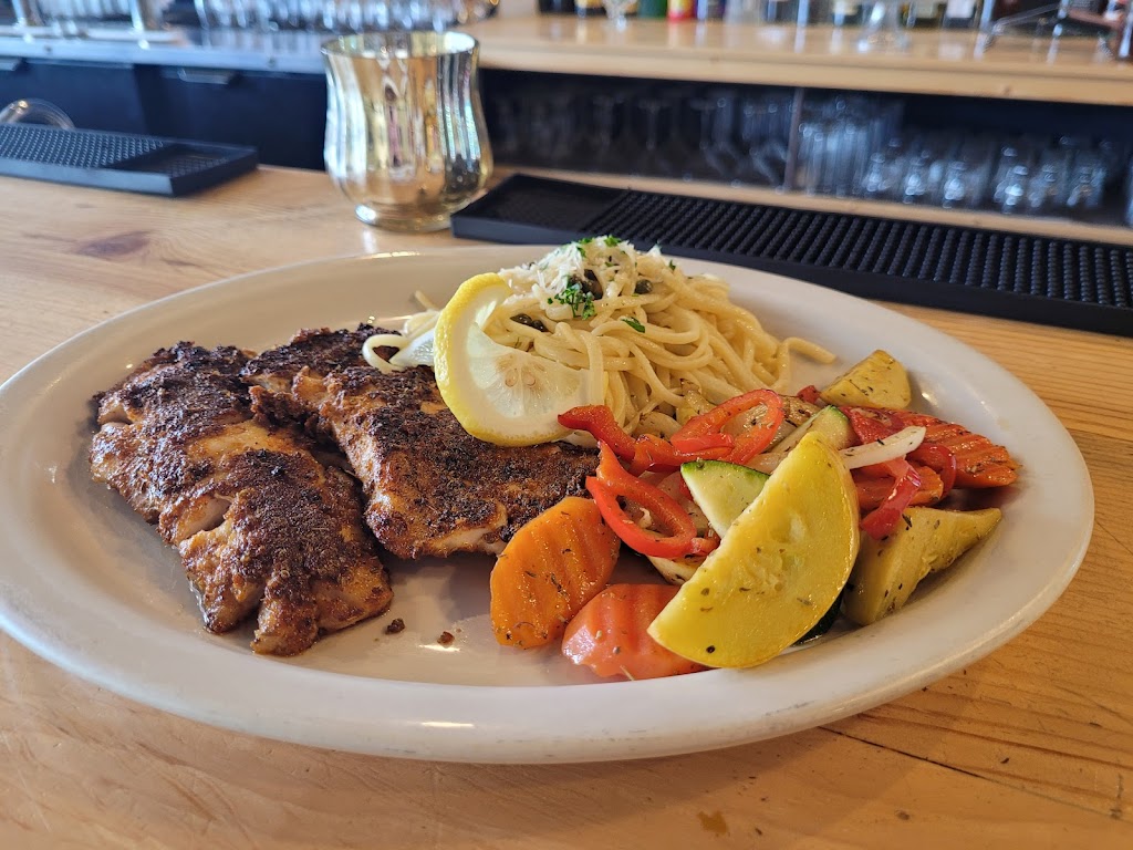 18 North Kitchen & Bar | restaurant | 18 N Clark Ave, Republic, WA 99166, USA | 5097758962 OR +1 509-775-8962