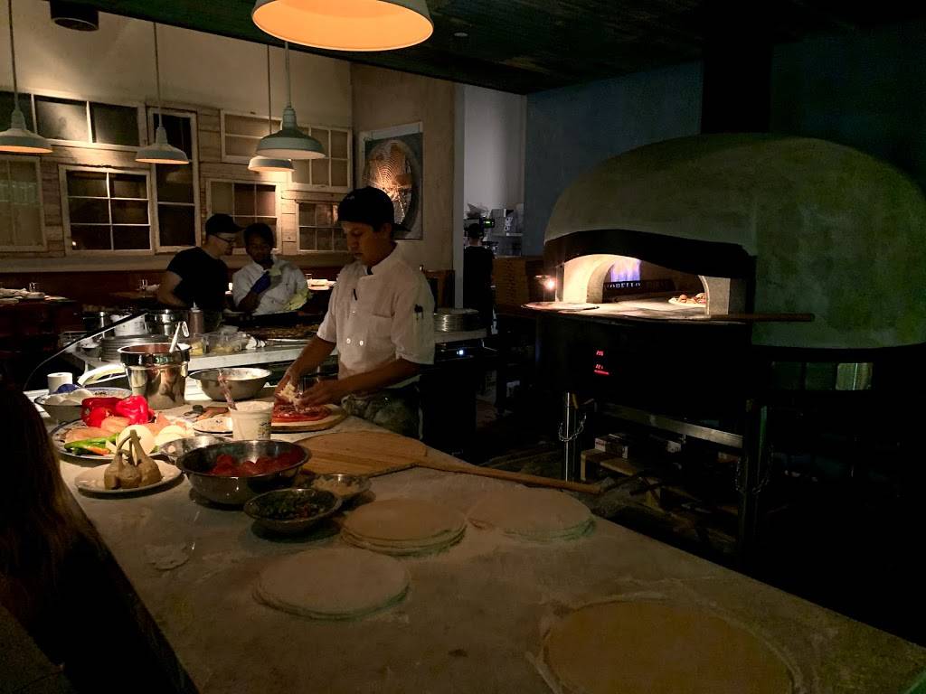 DC PIE CO. BRICKELL | restaurant | 1010 Brickell Ave #200, Miami, FL 33131, USA | 7864536888 OR +1 786-453-6888