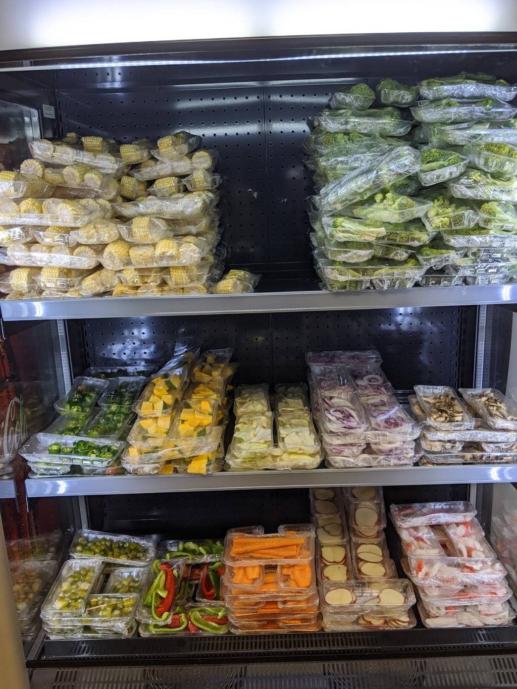 Beyond The Sea | restaurant | 84 Canal St, Staten Island, NY 10304, USA | 3474664555 OR +1 347-466-4555