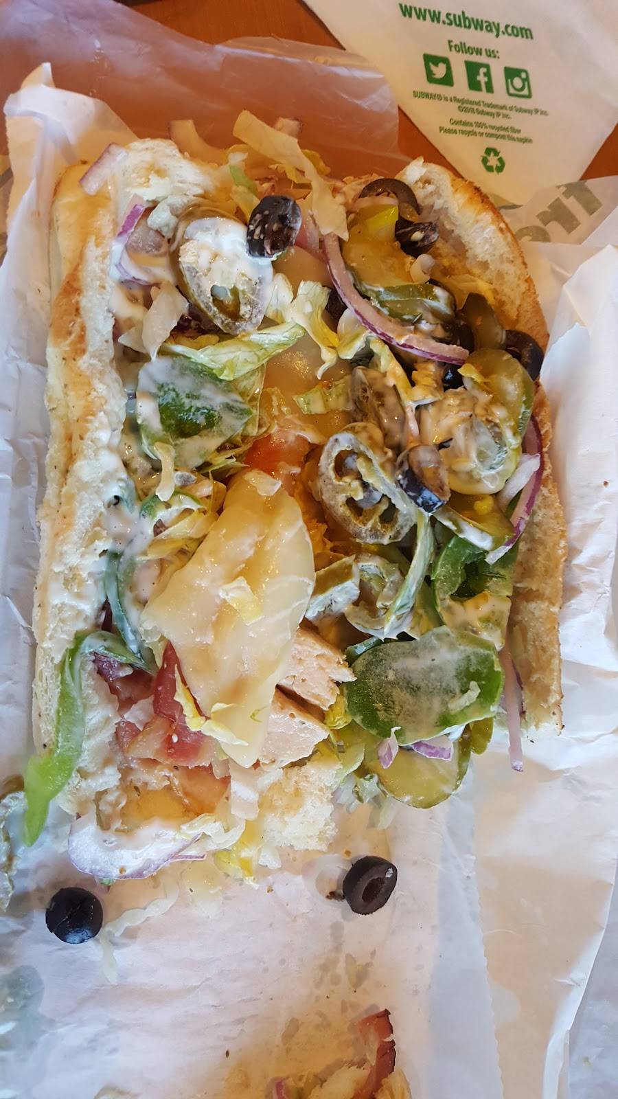 Subway | restaurant | 2203 S Peoria St, Aurora, CO 80014, USA | 7204846088 OR +1 720-484-6088