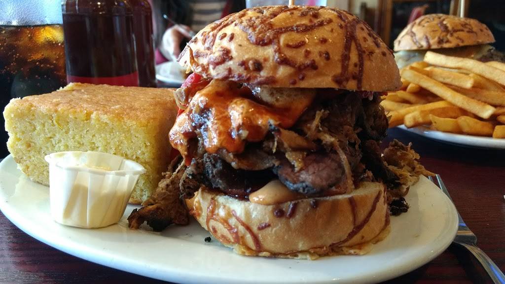 Leadbellys Barbecue | restaurant | 711 N Placentia Ave, Fullerton, CA 92831, USA | 7146469560 OR +1 714-646-9560