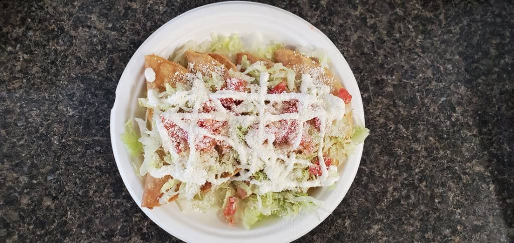 Raining Tacos Mexican Food Truck | restaurant | 440 Rainier Ave S, Renton, WA 98057, USA | 2064663798 OR +1 206-466-3798