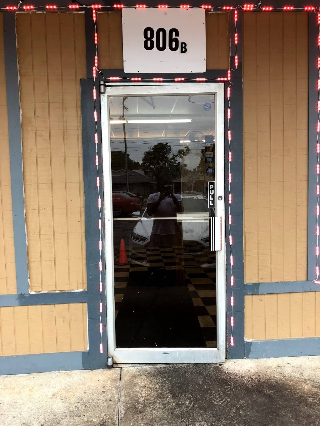 Riverview grill | restaurant | 806 Riverview Dr, Kalamazoo, MI 49048, USA | 2694432100 OR +1 269-443-2100