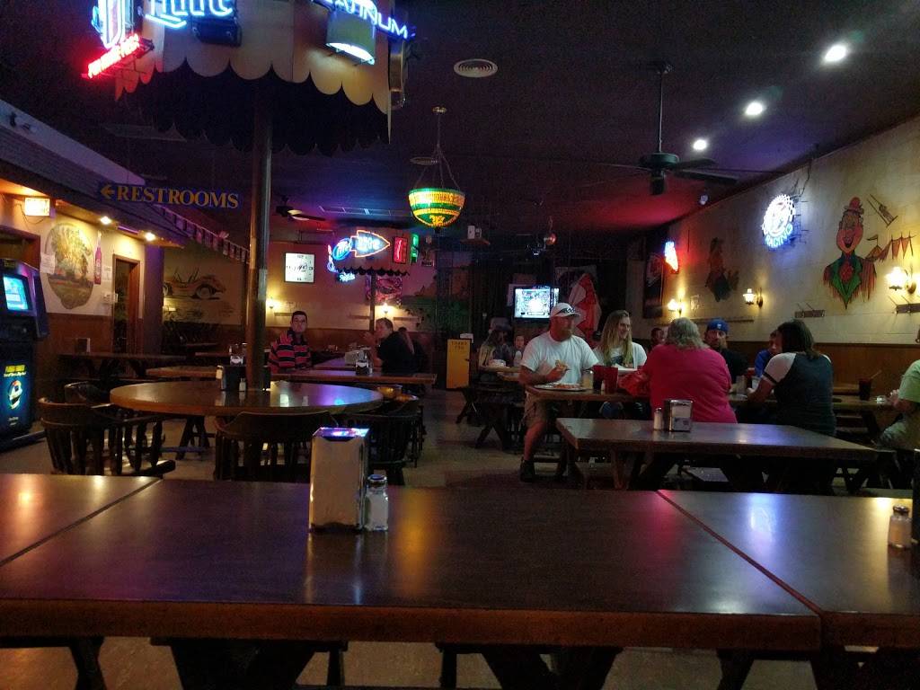 Fun House Pizza & Pub | restaurant | 13002 US-40, Independence, MO 64055, USA | 8163585520 OR +1 816-358-5520