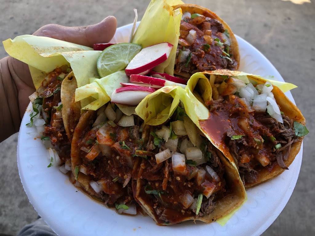 Birrieria Gonzalez | restaurant | 5458 Whittier Blvd, Los Angeles, CA 90022, USA | 3236757333 OR +1 323-675-7333