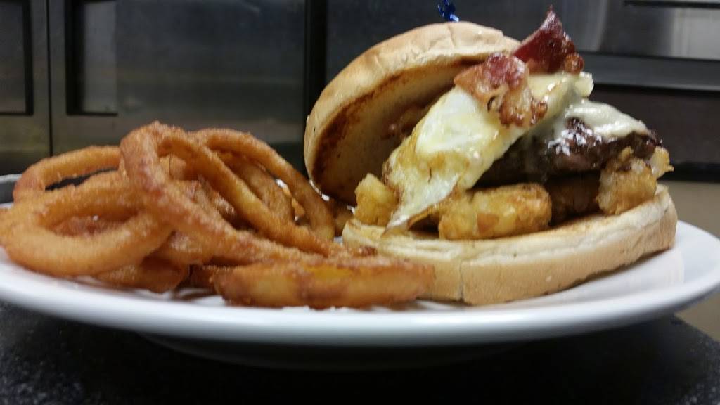 Caseys Irish Pub | restaurant | 2019 Bridgeport Ave, Milford, CT 06460, USA | 2038741411 OR +1 203-874-1411