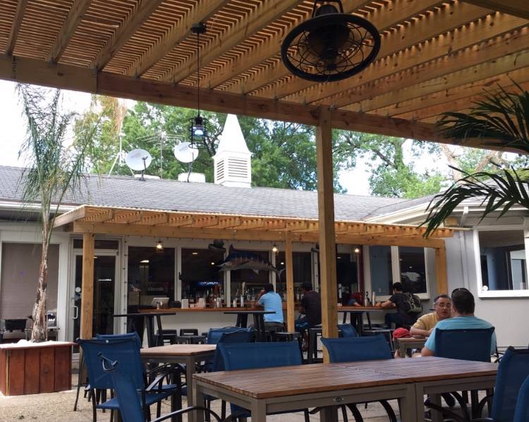 Island Time Bar & Grill | restaurant | George Washington Memorial Pkwy, Arlington, VA 22202, USA | 2023470173 OR +1 202-347-0173