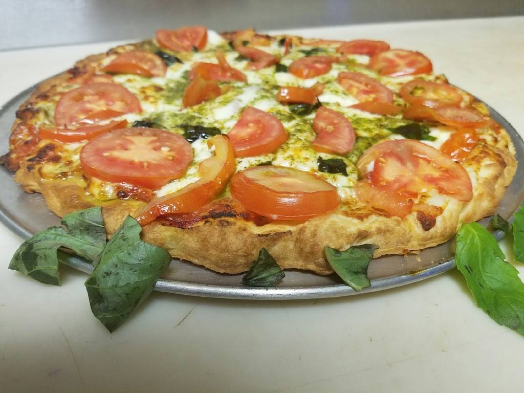 Franks Pizza | restaurant | 122 E Main St, Grass Valley, CA 95945, USA | 5302734622 OR +1 530-273-4622