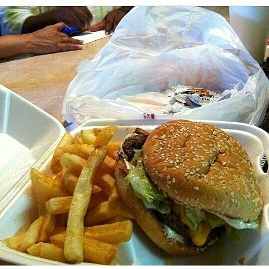 Eddies Restaurant | restaurant | 1956 Hollywood Ave, Shreveport, LA 71108, USA | 3186319082 OR +1 318-631-9082