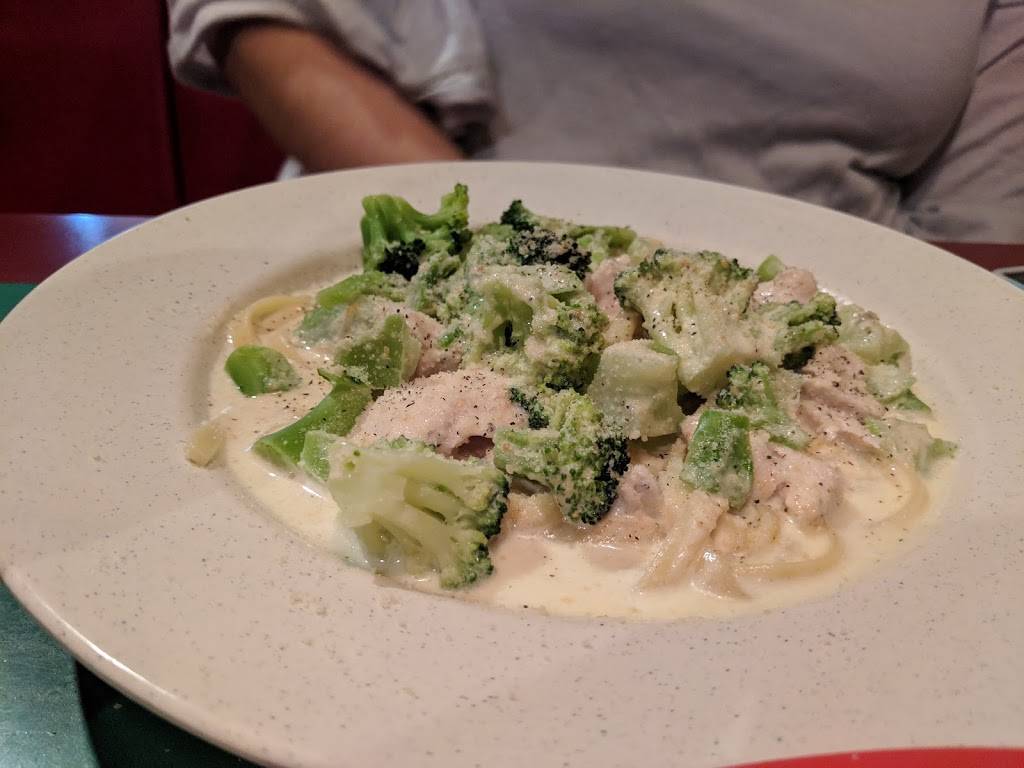 Twins Pizza & Steaks | restaurant | 1104 N Main St, LaFayette, GA 30728, USA | 7066381125 OR +1 706-638-1125