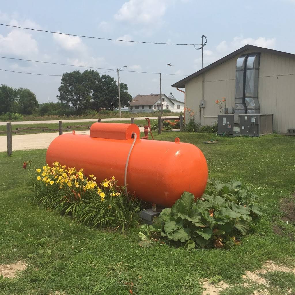 Buck N Wild Saloon | restaurant | 303 E North St, Macksburg, IA 50155, USA | 6417682294 OR +1 641-768-2294