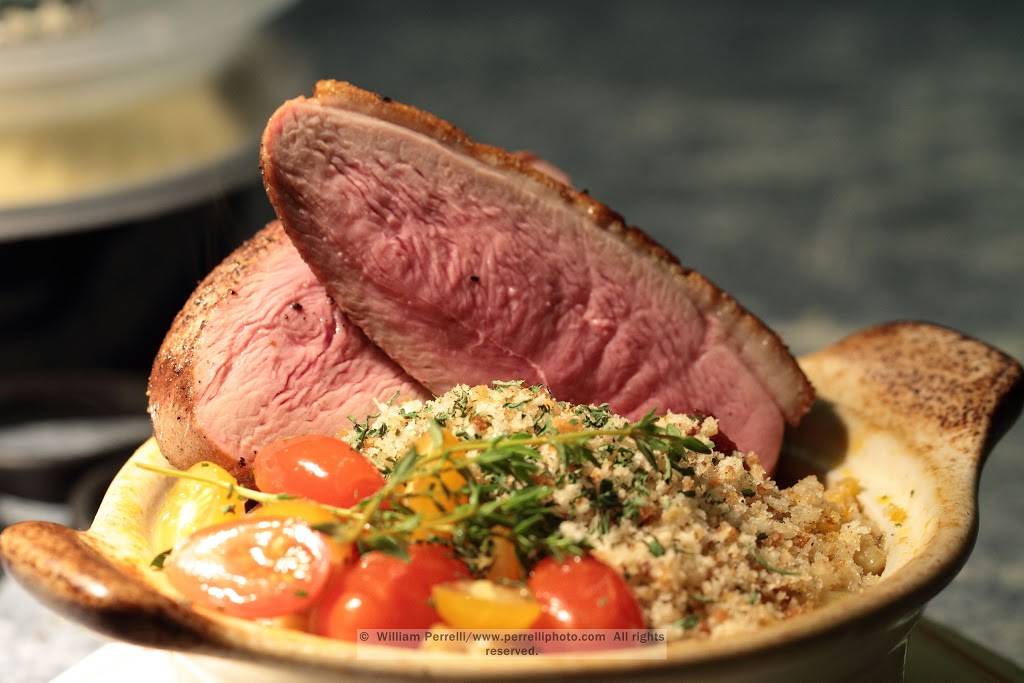 Le Petit Café | restaurant | 225 Montowese St, Branford, CT 06405, USA | 2034839791 OR +1 203-483-9791