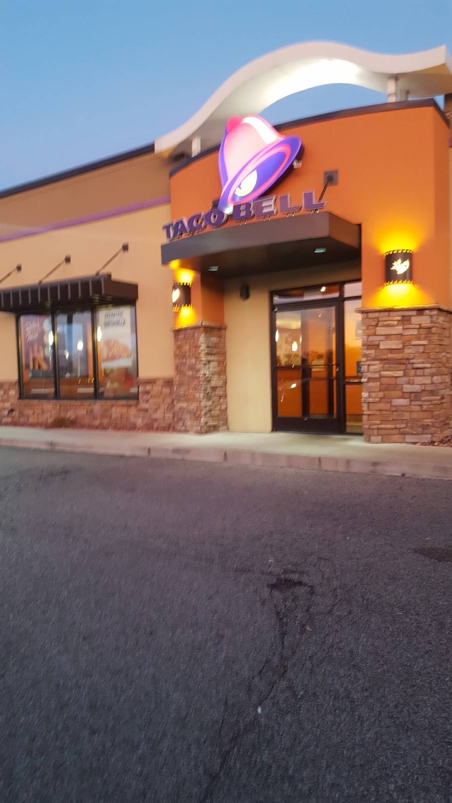 Taco Bell | meal takeaway | 2817 Lincolnway E, Mishawaka, IN 46544, USA | 5742584906 OR +1 574-258-4906