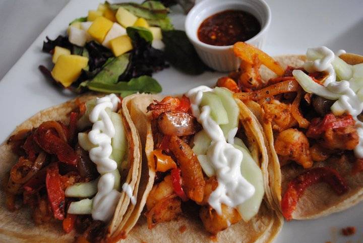 El Nuevo Mexicano Restaurant | restaurant | 2914 N Clark St, Chicago, IL 60657, USA | 7735282131 OR +1 773-528-2131