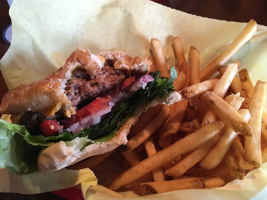 Rockys Crown Pub | restaurant | 3786 Ingraham St, San Diego, CA 92109, USA | 8582739140 OR +1 858-273-9140