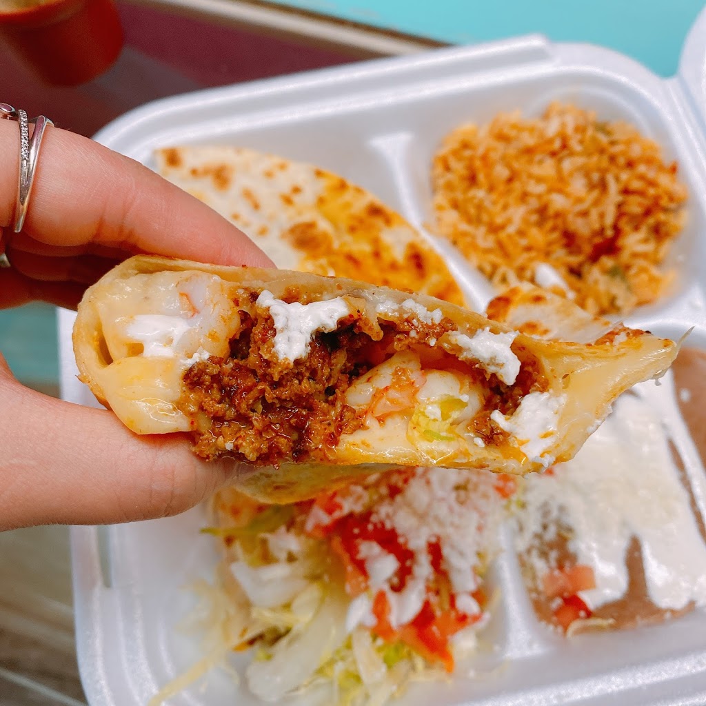 Maciels Tortas & tacos (Midtown) | restaurant | 820 Cooper St, Memphis, TN 38104, USA | 9014435346 OR +1 901-443-5346