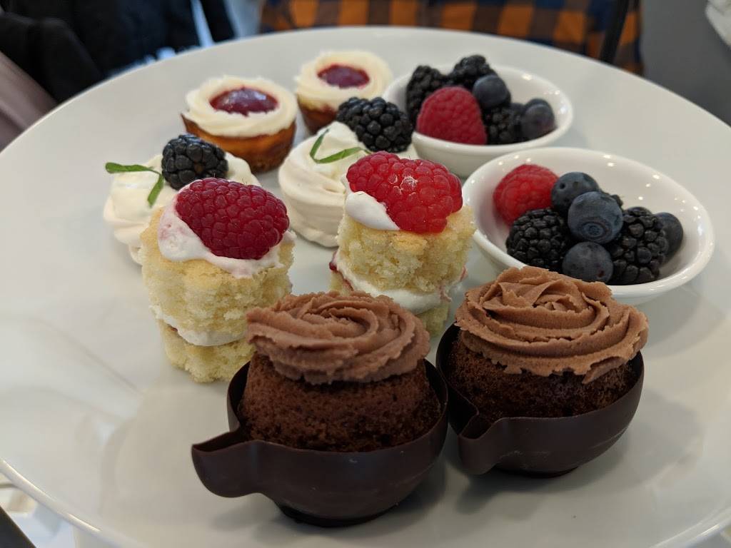 Tea At The White House | cafe | 35 Main St N Unit 1, Waterdown, ON L0R 2H0, Canada | 9056909987 OR +1 905-690-9987