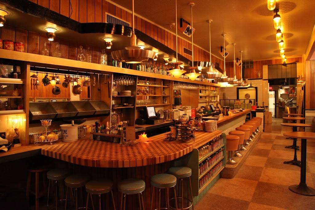 Le Majestique Montreal | restaurant | 4105 Boul St-Laurent, Montréal, QC H2W 1Y7, Canada | 5144391850 OR +1 514-439-1850