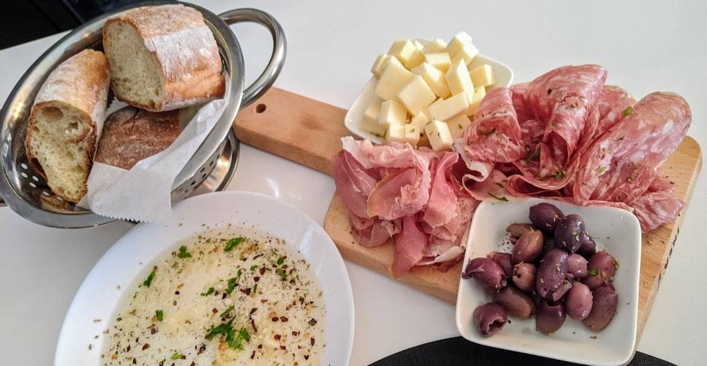 Mia Zia | restaurant | 8424 13th Ave, Brooklyn, NY 11228, USA | 7189211340 OR +1 718-921-1340