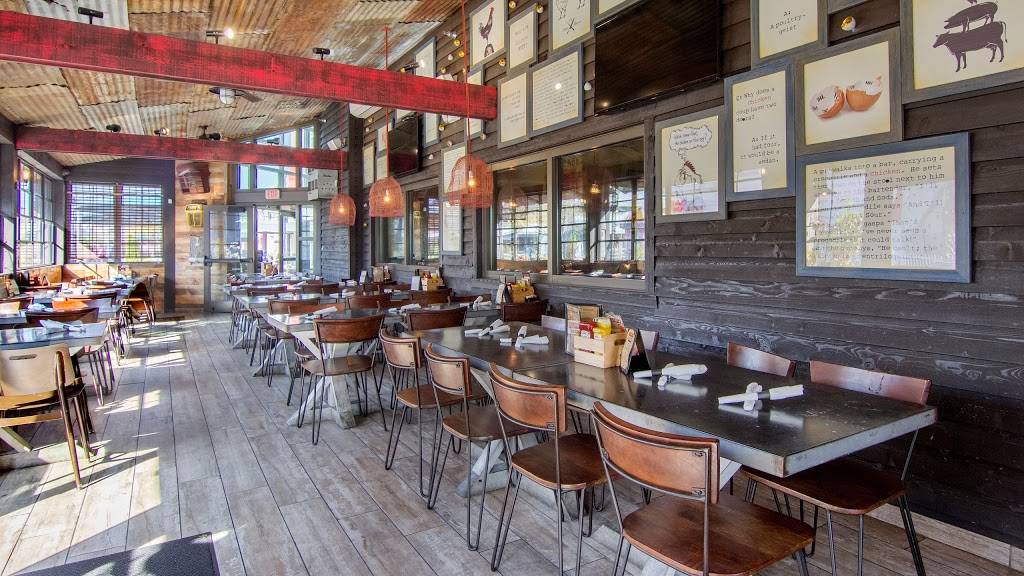 Roosters Restaurant & Bar | restaurant | 1320 Celebrity Cir, Myrtle Beach, SC 29577, USA | 8439454089 OR +1 843-945-4089