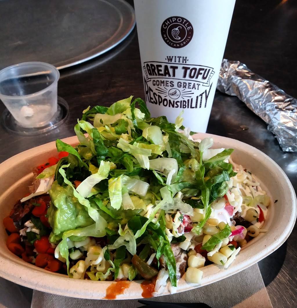 Chipotle Mexican Grill | restaurant | 2662 Gulf to Bay Blvd, Clearwater, FL 33759, USA | 7277241768 OR +1 727-724-1768