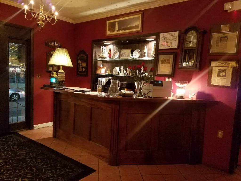 Hudson Harbor Steak & Seafood | restaurant | 351 Broadway, Albany, NY 12207, USA | 5184265000 OR +1 518-426-5000