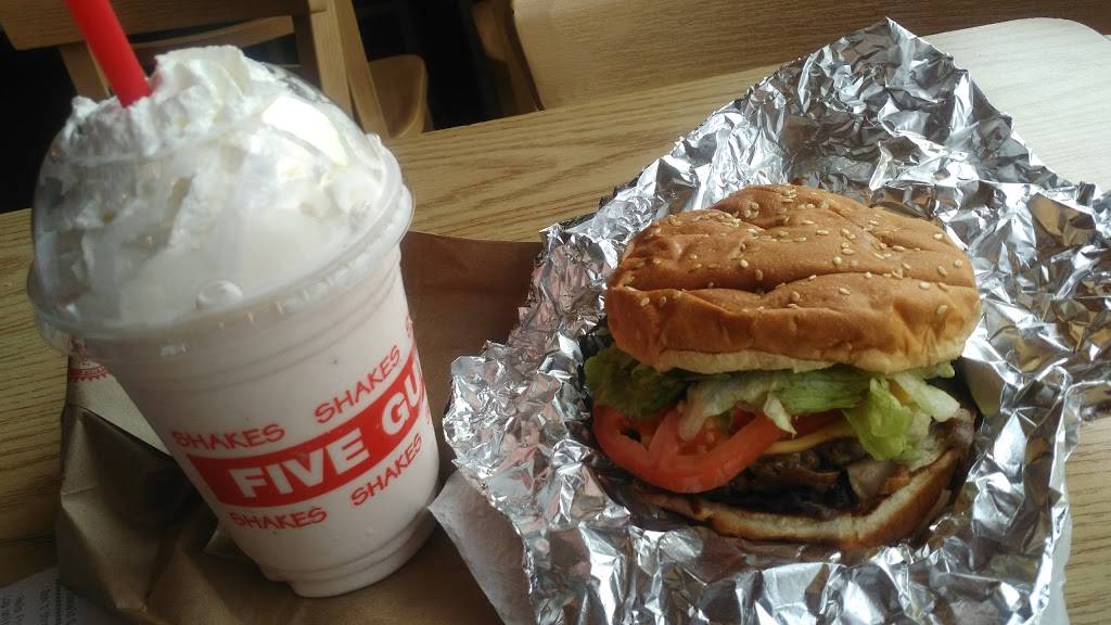 Five Guys | meal takeaway | 75 Reaville Ave, Flemington, NJ 08822, USA | 9082370783 OR +1 908-237-0783