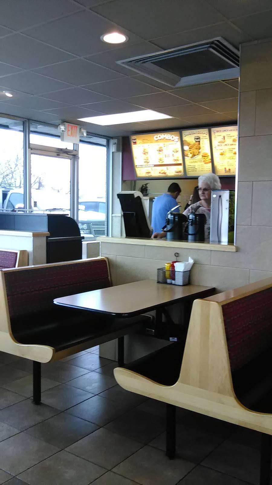 Dairy Queen Grill & Chill | restaurant | 400 N L Rogers Wells Blvd, Glasgow, KY 42141, USA | 2706513864 OR +1 270-651-3864