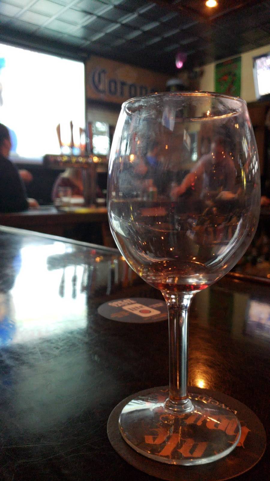 Ale House Tavern & Tap | restaurant | 1899 NJ-35, South Amboy, NJ 08879, USA | 7327216223 OR +1 732-721-6223