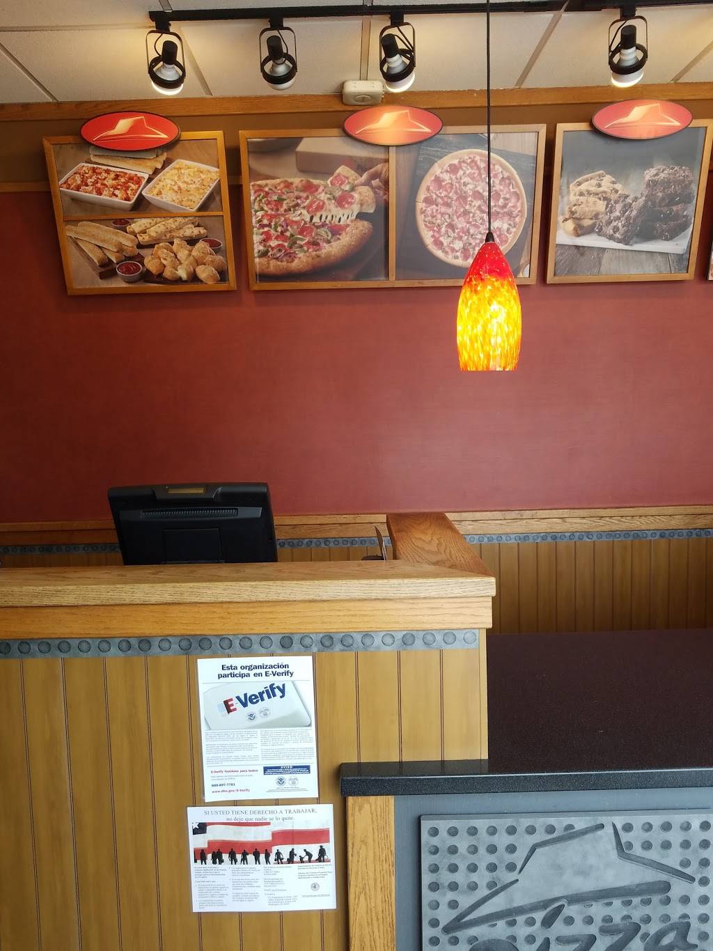 Pizza Hut | restaurant | 1758 Nogales St, Rowland Heights, CA 91748, USA | 6269129292 OR +1 626-912-9292