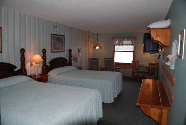 The Shack a Lakeside Log Lodge & Country Inn | restaurant | 2263 W 14th St, White Cloud, MI 49349, USA | 2319246683 OR +1 231-924-6683